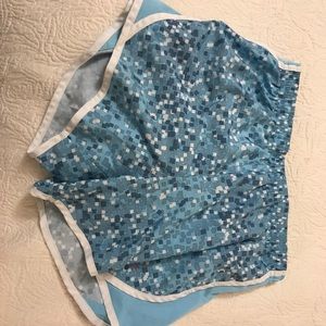 Nike shorts size small